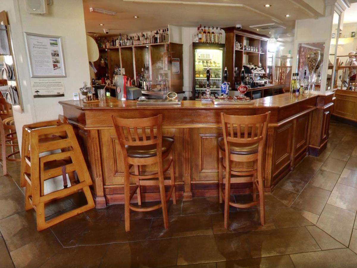 The Railway Inn Galmpton Exterior foto